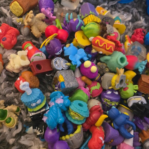 🗑️ MASSIVE Lot of Grossery Gang Collectible Toys - Picture 2 of 4